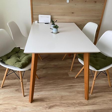Apartment Mit Seeblick 스트로블 외부 사진